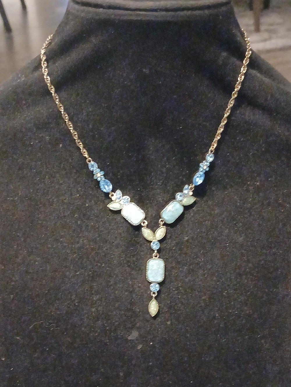 Delicate Vintage Blue Stone Drop Necklace - Women Jewelry